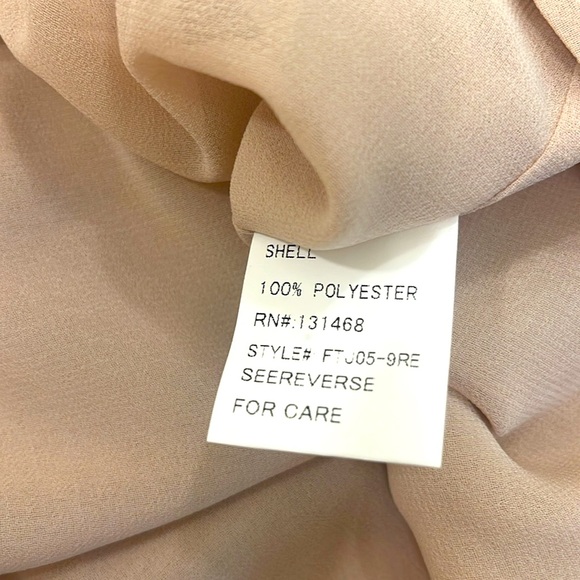 Fate Cowl Chiffon Tank - Picture 6 of 6